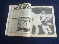 1972 DECEMBER HOCKEY PICTORIAL MAGAZINE - BRAD PARK COVER - ST 200Y