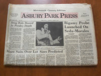 1977 AUGUST 18 ASBURY PARK PRESS - DRUG ROLE DENIED IN PRESLEY DEATH - NP 4685
