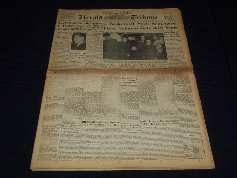 1951 NOV 20 NEW YORK HERALD NEWSPAPER - 5 BASKETBALL STARS SENTENCED - NT 9439