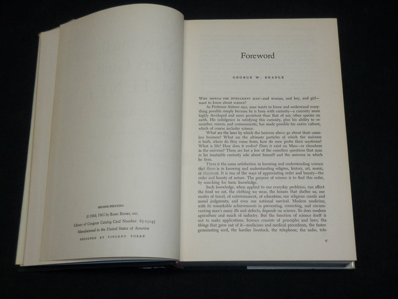1965 THE NEW INTELLIGENT MAN'S GUIDE TO SCIENCE HARDCOVER BOOK - KD 6583