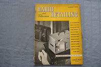 1939 AUG RADIO AND TELEVISION RETAILING MAGAZINE - PORTABLES COVER - ST 1766D