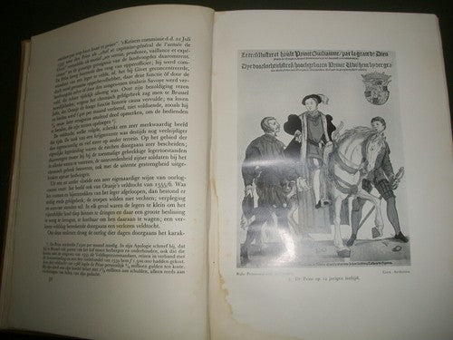 1933 PRINS WILLEM VAN ORANJE (1533-1933) BOOK - DUTCH - KD 689