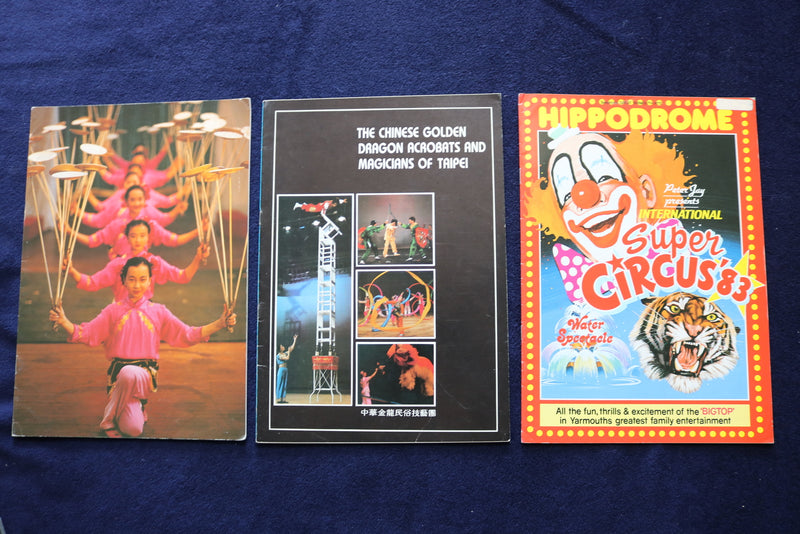 1970'S-1990'S HUGE CIRCUS PROGRAMS - LOT OF 45 - O 3506