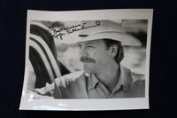 KIEFER SUTHERLAND 8x10 AUTOGRAPHED PHOTOGRAPH - BLACK & WHITE - K 1718