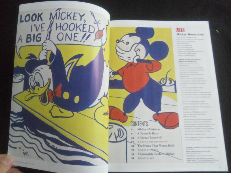 2019 LIFE MAGAZINE - MICKEY MOUSE AT 90 - B 4077A