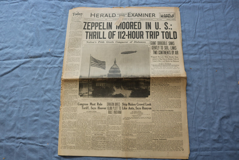 1928 OCT 16 CHICAGO HERALD EXAMINER NEWSPAPER -ZEPPELIN MOORED IN U.S. - NP 9225