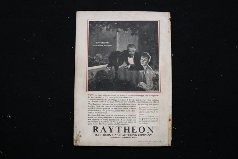 1926 JULY RADIO MAGAZINE - MOTHER AND BABY LISTENING TO RADIO COVER - E 11157