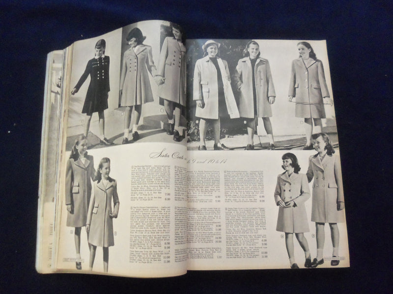 1945 SPRING AND SUMMER MONTGOMERY WARD CATALOG - ST. PAUL, MN EDITION - R 94R