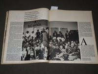 1984 APRIL 29 NEW YORK TIMES MAGAZINE SECTION - RONALD REAGAN COVER - J 3059