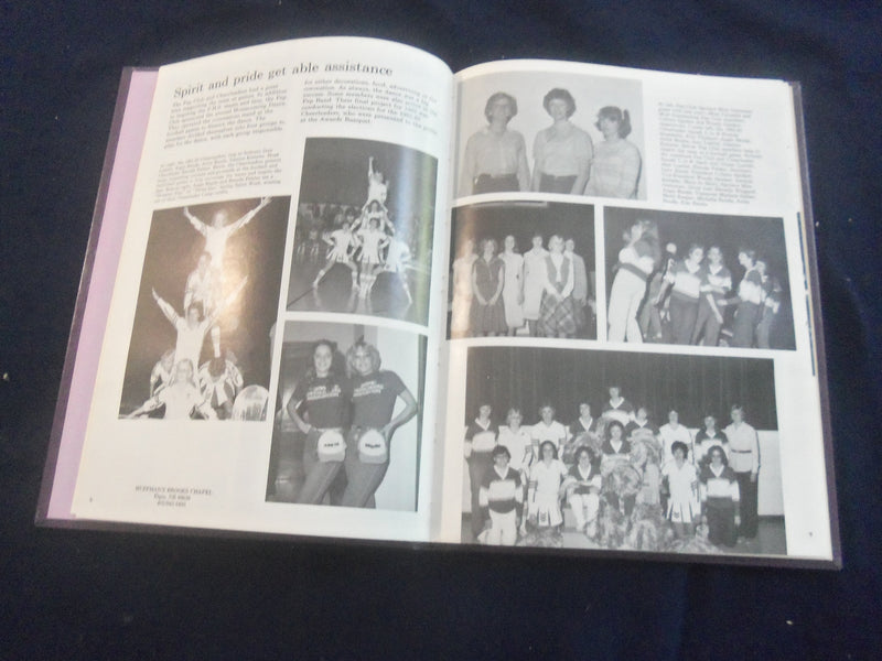 1982 PIRATEER PETERSBURG HIGH SCHOOL YEARBOOK - PETERSBURG, NEBRASKA - YB 2832