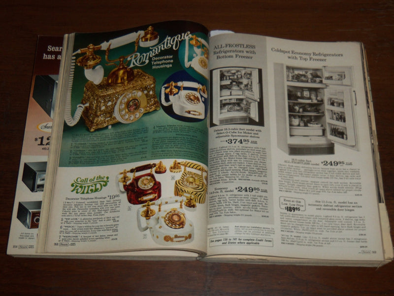 1970 FALL AND WINTER SEARS, ROEBUCK AND CO. CATALOG - GREAT FASHION - R 98B