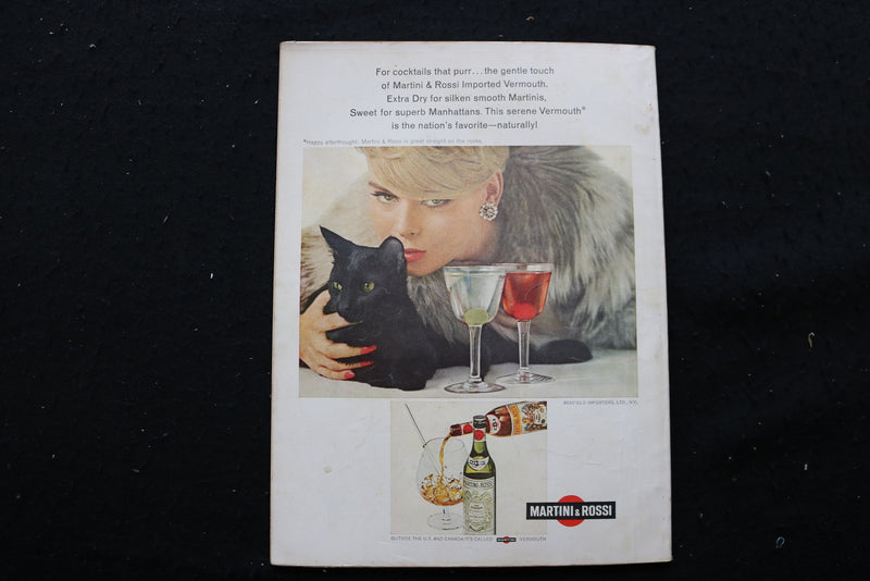 1966 DECEMBER COSMOPOLITAN MAGAZINE - YVETTE MIMIEUX COVER - SP 4187A