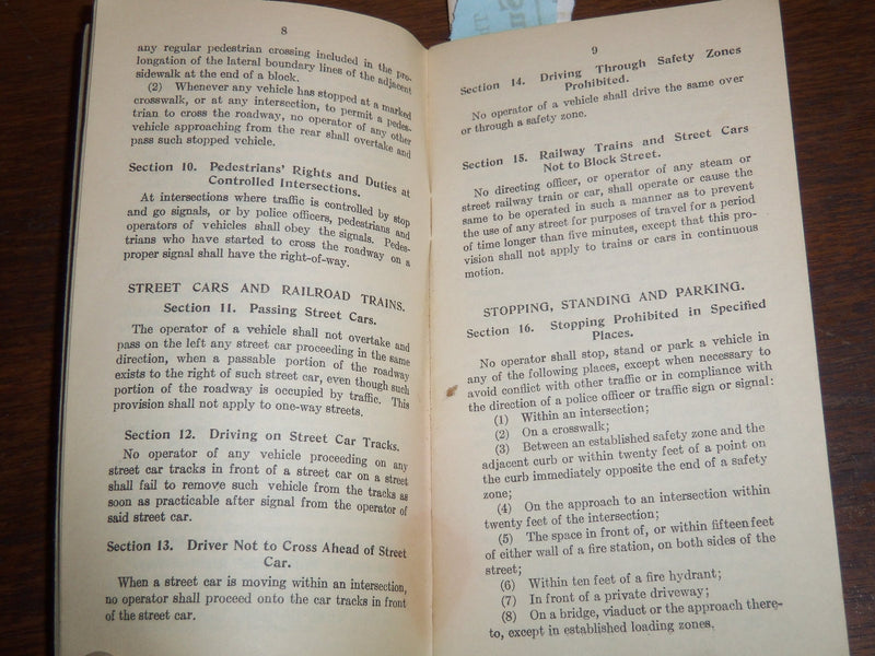 1930 CITY OF BOSTON TRAFFIC REGULATIONS - BOSTON TRAFFIC COMMISSION - K 1195