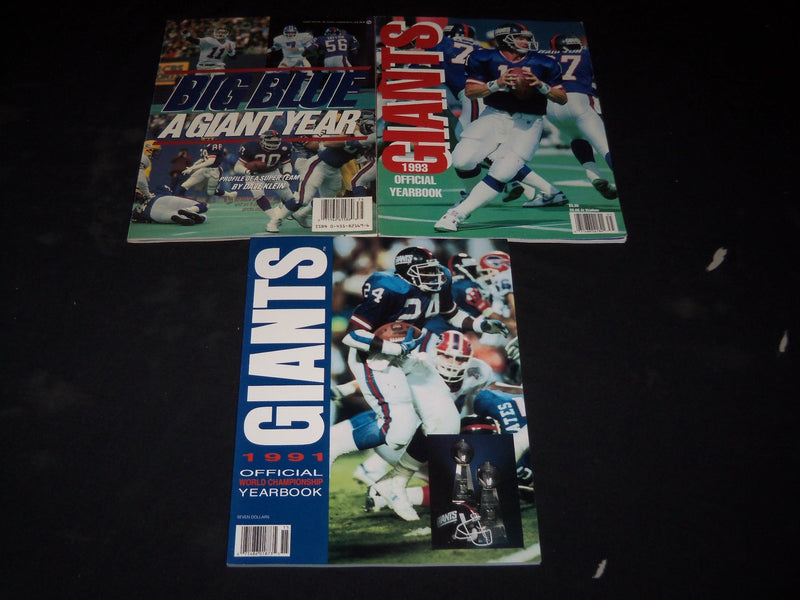 1988-1993 NEW YORK GIANTS FOOTBALL YEARBOOKS LOT OF 5 - O 1350D