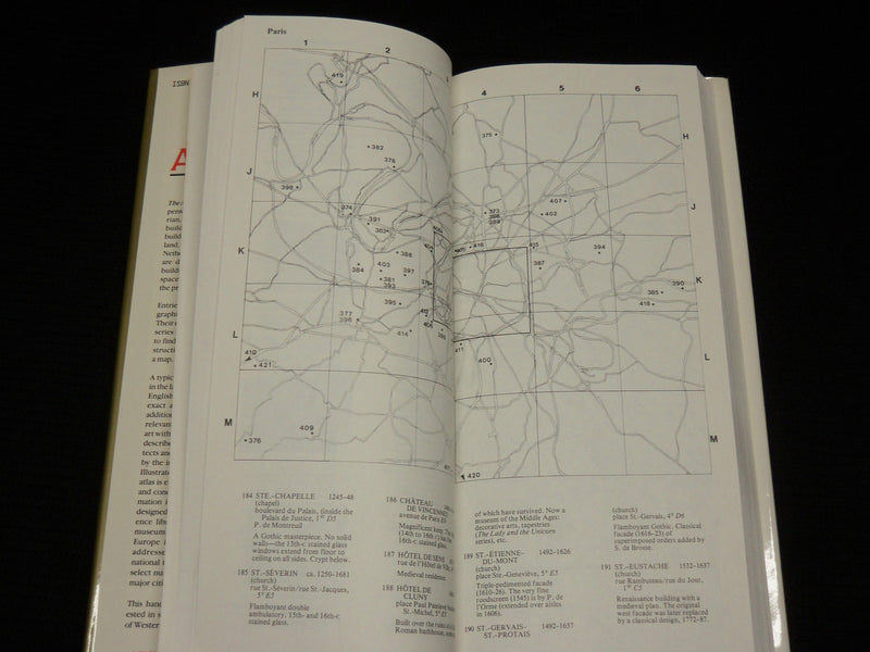 1984 ATLAS OF EUROPEAN ARCHITECTURE HARDCOVER BOOK BY BRIAN SACHER - KD 7343