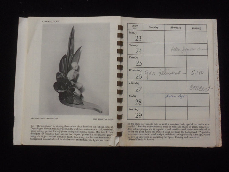 1961 THE FLOWER ARRANGEMENT CALENDAR SOFTCOVER BOOK BY VAN PELT WILSON - J 9940