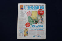 1948 OCTOBER MCCALL'S MAGAZINE - BEAUTIFUL WOMAN WITH FLOWERS COVER - E 22128