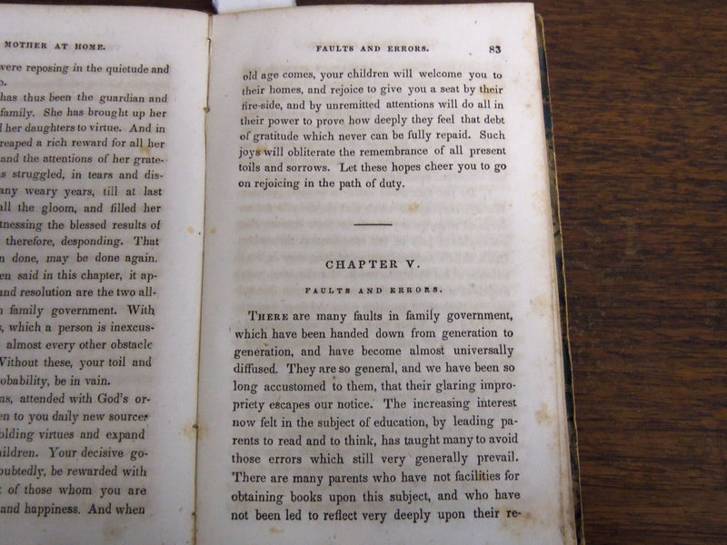 1833 THE MOTHER AT HOME OR THE PRINCIPLES OF MATERNAL DUTY - REV. ABBOTT- K 1291