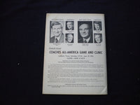 1976 AMERICAN FOOTBALL COACHES ASSOCATION MAGAZINE - EDDIE ROBINSON - SP 3625U