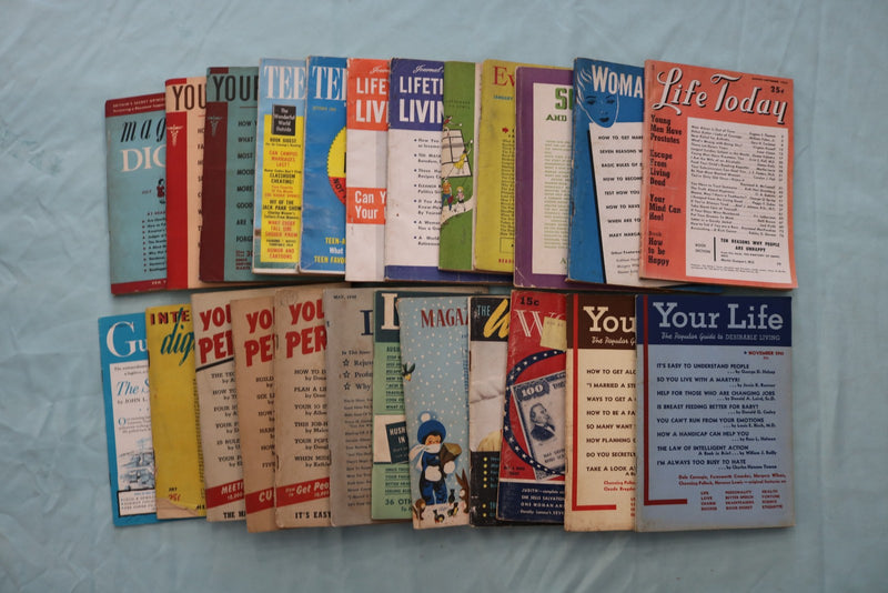 1941-1959 DIGEST MAGAZINES - ASSORTED - LOT OF 24 - O 3949