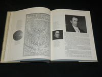 1982 HARTFORD AN ILLUSTRATED HISTORY HARDCOVER BOOK BY GLENN WEAVER - KD 6017