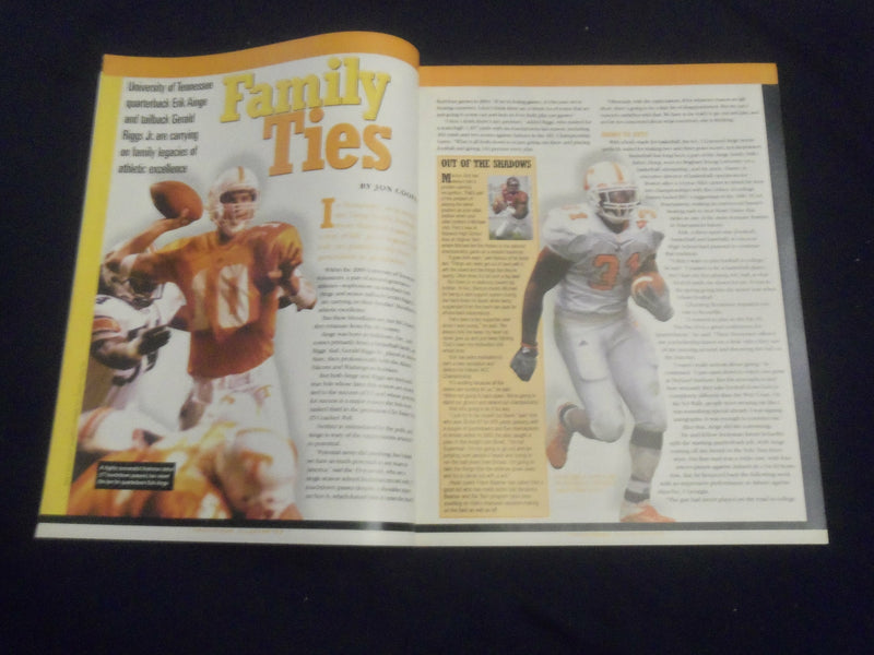 2005 TOUCHDOWN ILLUSTRATED MAGAZINE - ISSUE 5 - VINCE YOUNG - SP 1219I