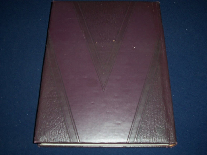 1942 SERPENTINE STATE TEACHERS COLLEGE YEARBOOK - WEST CHESTER PA - YB 345