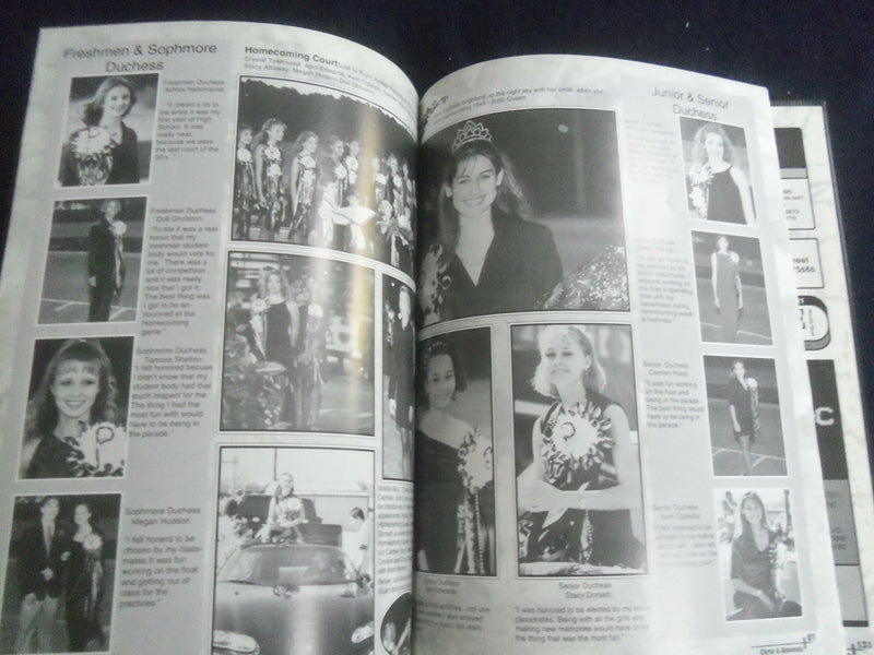 2000 TREASURE CHEST PITTSBURG HIGH SCHOOL YEARBOOK - PITTSBURG, TEXAS - YB 2819