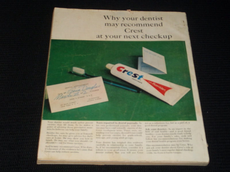 1963 MARCH GOOD HOUSEKEEPING MAGAZINE - THE BABUSHKA FRONT COVER - E 3785