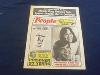 1973 DECEMBER 23 MODERN PEOPLE NEWSPAPER - SALLY FIELD & JOHN DAVIDSON - NP 5683