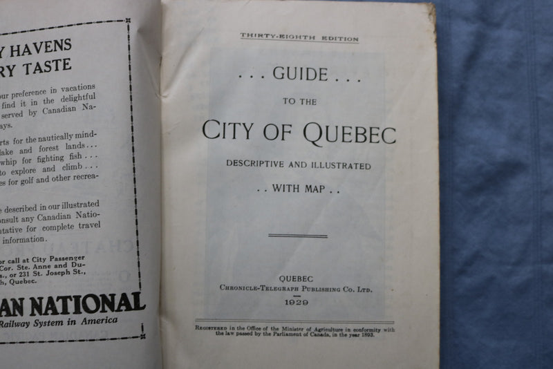 1929 CARREL'S ILLUSTRATED GUIDE & MAP OF QUEBEC - SOFTCOVER BOOK - K 3198