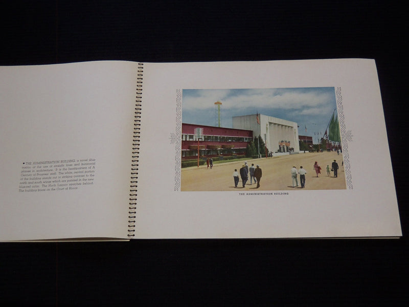 1934 CENTURY OF PROGRESS OFFICIAL PICTURES IN COLOR BOOK - J 7326