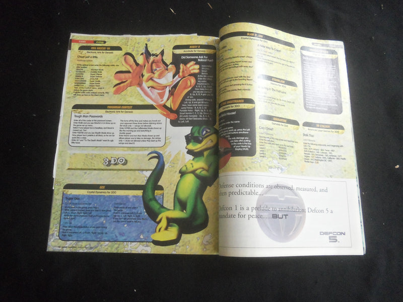 1995 HOLIDAY GAME PLAYERS MAGAZINE - VIDEO GAMES - B 5536E