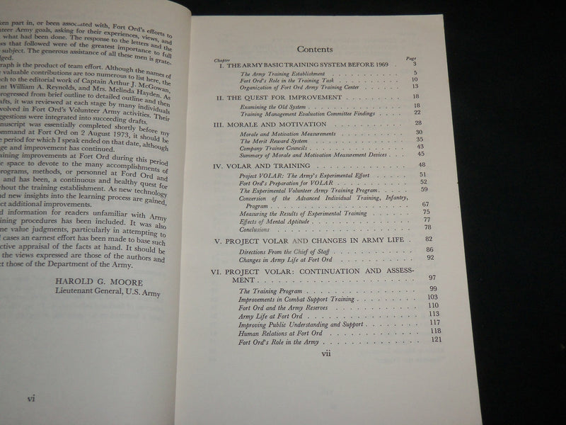 1975 BUILDING A VOLUNTEER ARMY FORT ORD CONTRIBUTION SOFTCOVER BOOK - KD 6670