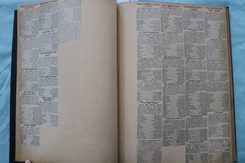 1930'S MOVIE NEWSPAPER REVIEW SCRAPBOOK - GONE WITH THE WIND - E 26494
