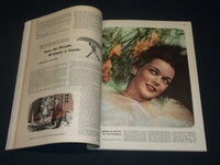 1946 MAY ESQUIRE MAGAZINE - GEORGE HURRELL - NICE COVER & ADS - ST 5732