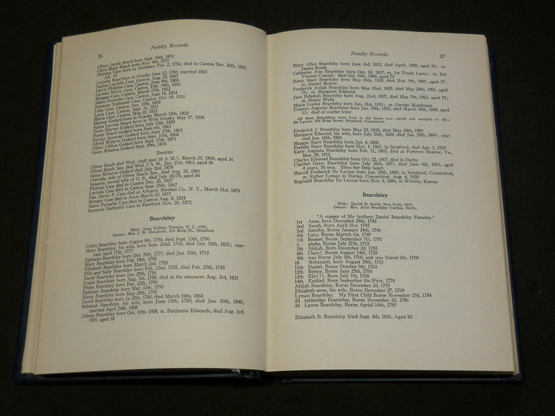 1935 THREE HUNDREDTH ANNIVERSARY SETTLEMENT OF CONNECTICUT BOOK - KD 6085