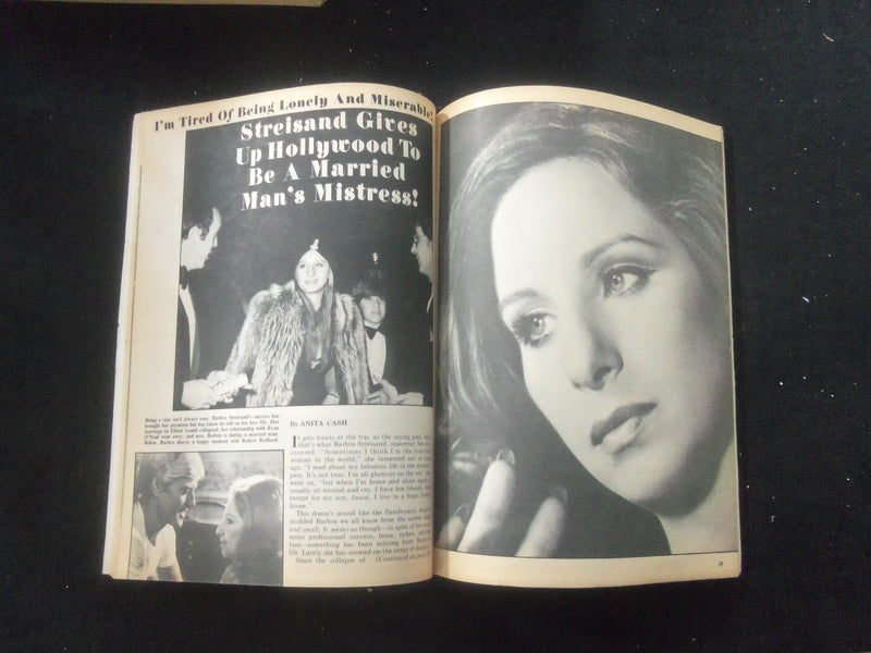1974 APRIL MOVIE WORLD MAGAZINE - ELVIS PRESLEY & CHER COVER - SP 1521U