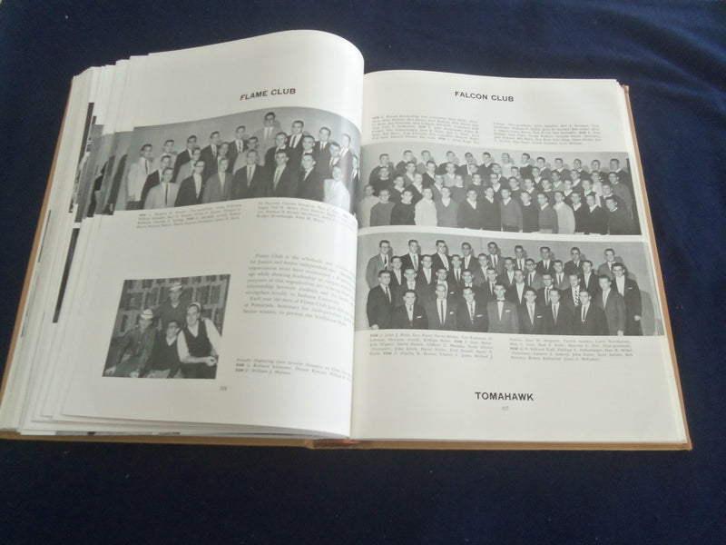 1954 ARBUTUS INDIANA UNIVERSITY YEARBOOK - BLOOMINGTON, INDIANA - YB 2634