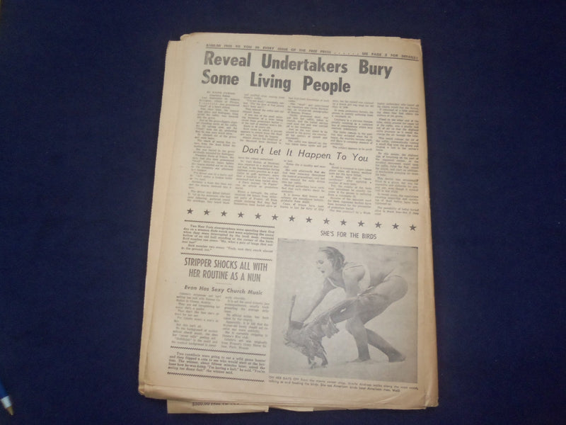 1966 APRIL NATIONAL FREE PRESS NEWSPAPER - THEY BURY THE LIVING - NP 6933