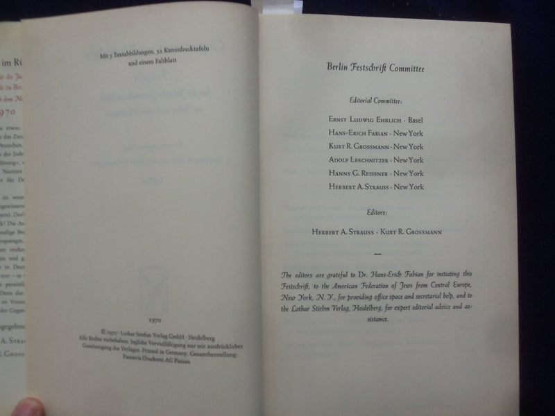 1970 GEGENWART IM RUCKBLICK HARDCOVER BOOK VON STRAUSS/GROSSMANN-GERMAN- KD 9000