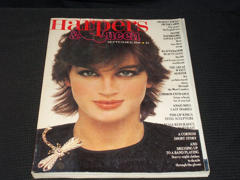 1980 SEPTEMBER HARPERS & QUEEN MAGAZINE - NICE FASHION FRONT COVER - E 5592