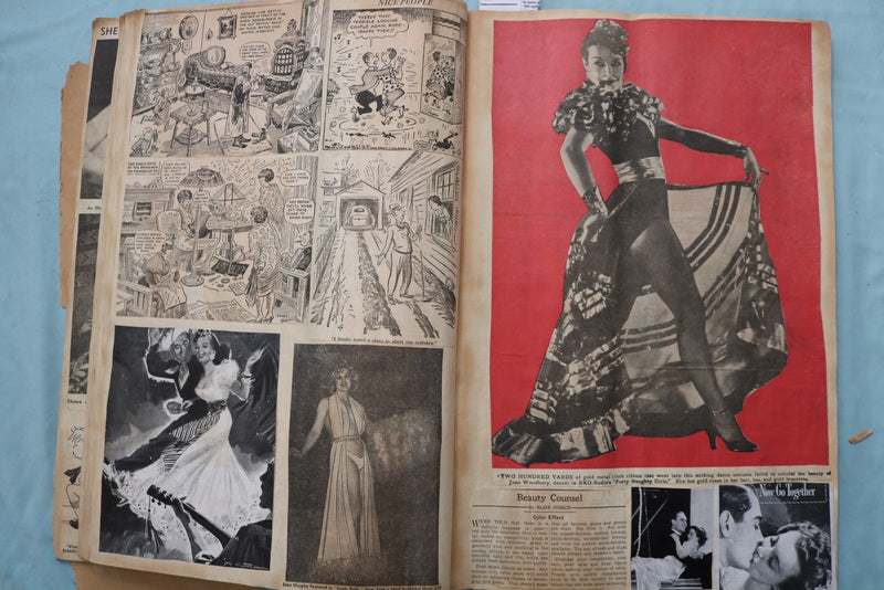1939 HOLLYWOOD AND CARTOON SCRAPBOOK - E 26492