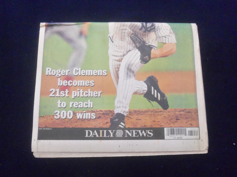2003 JUNE 14 NEW YORK DAILY NEWS NEWSPAPER - ROGER CLEMENS 300TH WIN - NP 6061