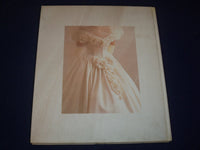 1993 THE WEDDING DRESS BOOK BY MARIA MCBRIDE-MELLINGER - GREAT PHOTOS - KD 2736