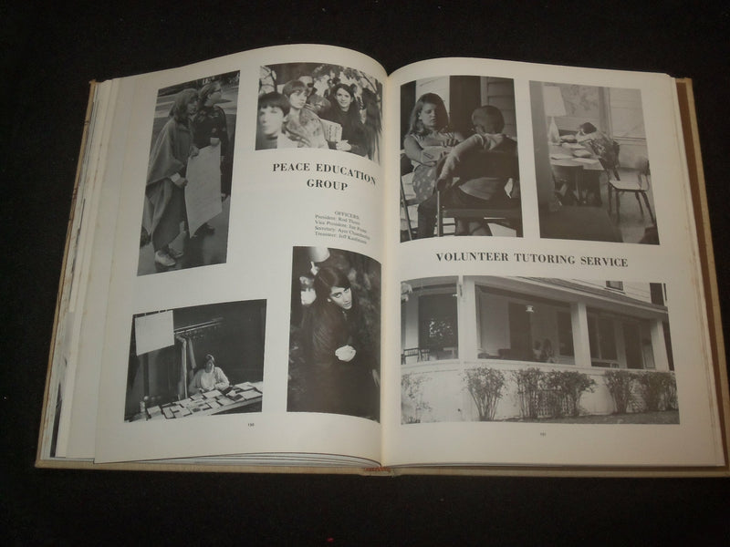 1968 GOLD BELOIT COLLEGE YEARBOOK - BELOIT, WISCONSIN - YB 1972