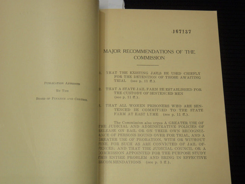 1932 STATE OF CONNECTICUT LEGISLATIVE COMMISSION ON JAILS REPORT - K 2696