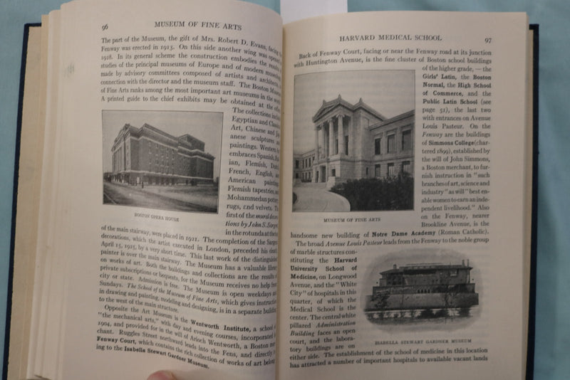 1930 BOTON - A GUIDE BOOK SOFTCOVER BOOK BY EDWIN BACON - K 3338