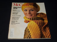 1969 NOVEMBER MCCALL'S MAGAZINE - VERY NICE FRONT COVER - E 4494