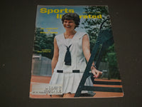 1962 AUGUST 27 SPORTS ILLUSTRATED MAGAZINE - HELGA SCHULTZE - SP 9047